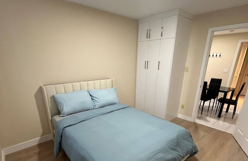 Fleetwood House | Guest Suite 3 Bedroom and 1 Bathroom