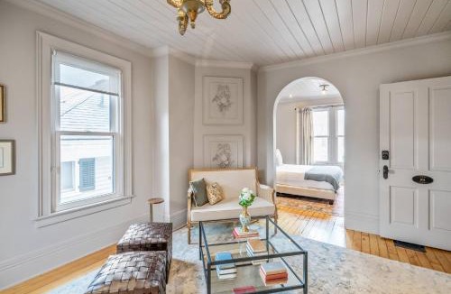 Old Town Historic District House | Guestroom in Old Town | Steps to Lake & Everything