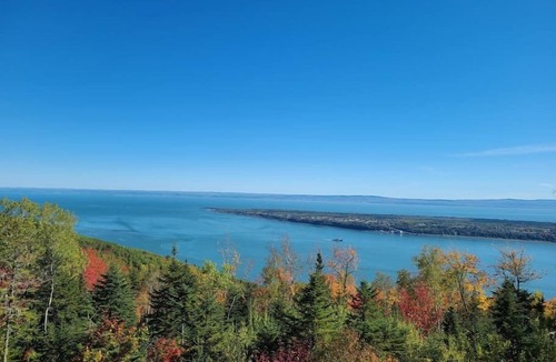 Les Eboulements Ski Chalet | Hôtel à la maison - L'Horizon, spa et fleuve