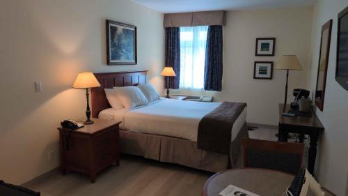 St-Bernard-de-Lacolle Hotel | Hôtel St-Bernard
