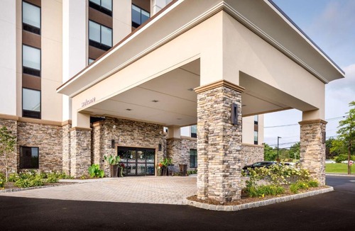 Paramus Hotel | Hampton Inn By Hilton Paramus