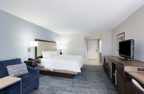 Mount Airy Hotel | Hampton Inn Mount Airy