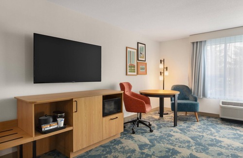 Surrey Hotel | Hampton Inn & Suites by Hilton Langley-Surrey