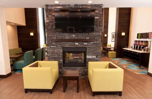 Regina Hotel | Hampton Inn & Suites East Gate Regina