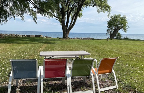 Town of Yates Cottage | Hamptons North - Serene Cottage on beautiful Lake Ontario