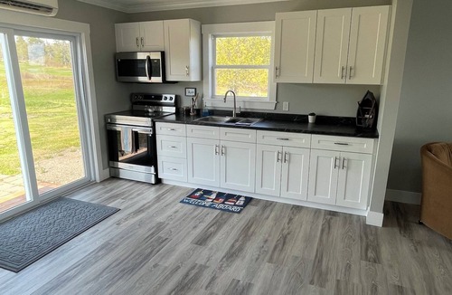 Dipper Harbour House | Harbour Breeze 3-bedroom house overlooking Dipper Harbour.