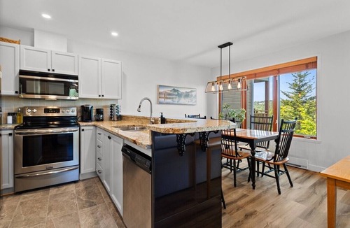 Mont-Tremblant Condo | Hauts-Bois Ski In/Out 2brs w/Pool Access (193-1)
