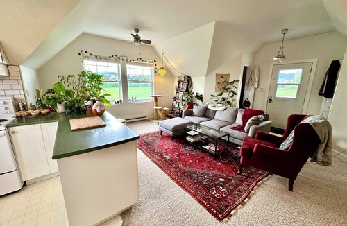 Brentwood Bay Other | Have a Loud Macaw Farm Stay!