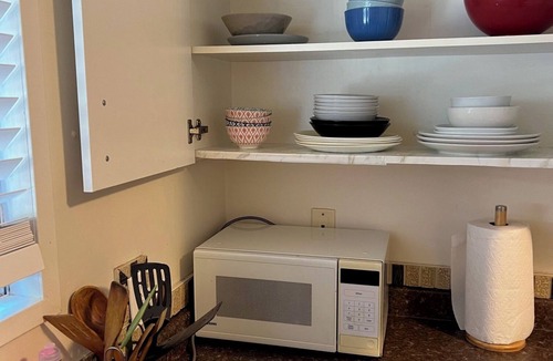 Regional District of Nanaimo Apartment | Heart of Old Town/Cozy 2BR Suite/Near Ferry & Sea Wall