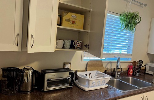 Regional District of Nanaimo Apartment | Heart of Old Town/Cozy 2BR Suite/Near Ferry & Sea Wall