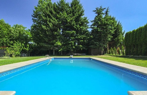 Crawford House | Heated pool