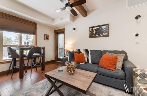 Radium Hot Springs Apartment | Heavenly Mountain Hideaway, Pool, Hot Tub