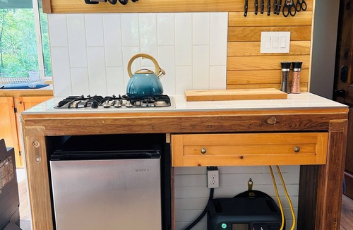 Fernie Cabin | High-end wood crafted cabins with stunning mountain views. Off grid & offline