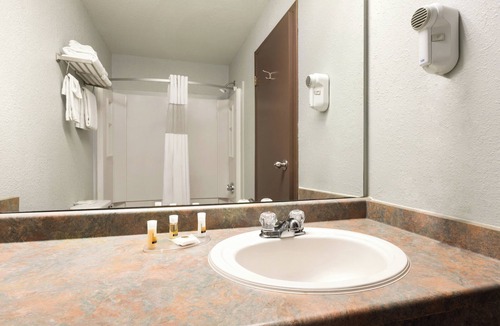 High Prairie Hotel | High Prairie Inn