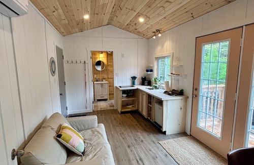 Lawrencetown Cottage | High Tide Hideaway: Tiny Home Retreat 8 min from Lawrencetown Beach
