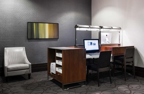 Winnipeg Hotel | Hilton Winnipeg Airport Suites