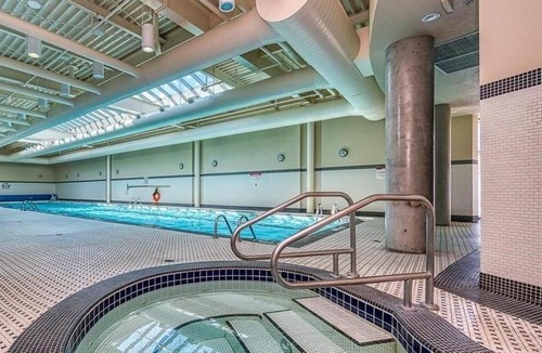 Crosstown Apartment | Hip Luxury Apartment - Best Downtown Location!