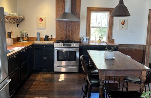 Lunenburg County House | Historic 1785 Cape on 46 Forest Acres/Water View/Pet Friendly