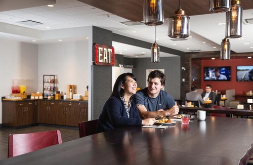 Southeast Edmonton Hotel | Holiday Inn Edmonton South - Evario Events by IHG