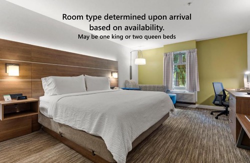 Guildford Hotel | Holiday Inn Express and Suites Surrey by IHG
