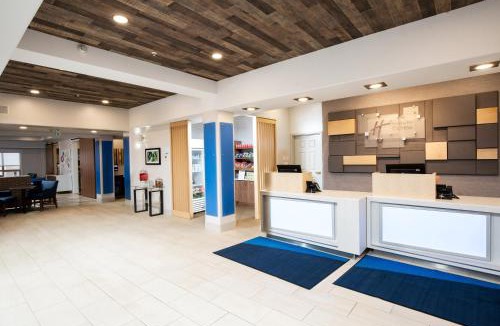 Grande Prairie Hotel | Holiday Inn Express Grande Prairie by IHG