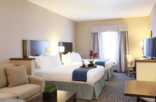 Fort St. John Hotel | Holiday Inn Express Fort St John by IHG