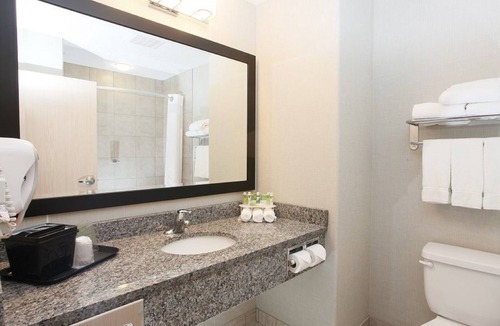 Fort St. John Hotel | Holiday Inn Express Fort St John by IHG