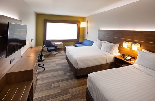 Terrace Hotel | Holiday Inn Express & Suites Terrace by IHG