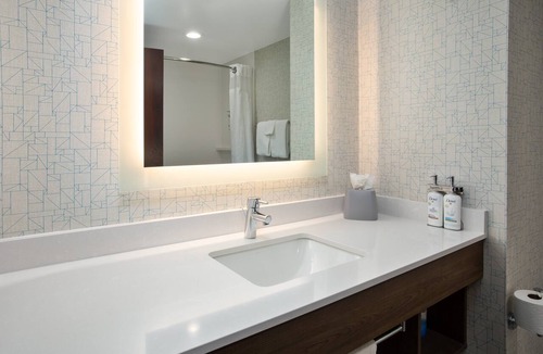 Webster Hotel | Holiday Inn Express & Suites Rochester Webster by IHG