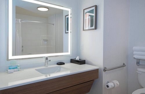 Kamloops Hotel | Holiday Inn Hotel & Suites Kamloops by IHG