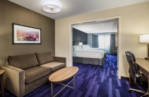 Grande Prairie Hotel | Holiday Inn & Suites Grande Prairie by IHG