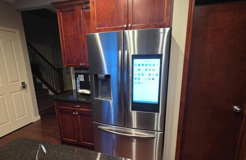 Panorama Hills House | Home Away from Home-Family Haven-15 Min to Airport