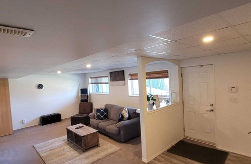 Port Coquitlam House | Home on the hill