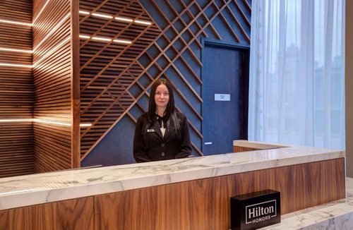 Chinatown Hotel | Homewood Suites By Hilton Montreal Downtown