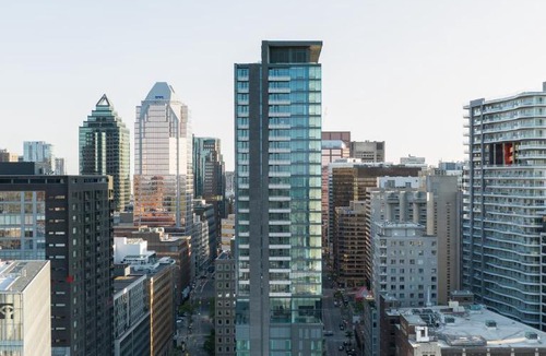 Quartier des Spectacles Hotel | HONEYROSE Hotel, Montreal, a Tribute Portfolio Hotel