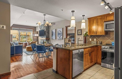 Canmore Condo | Hope Peak Hydeaway at Stoneridge