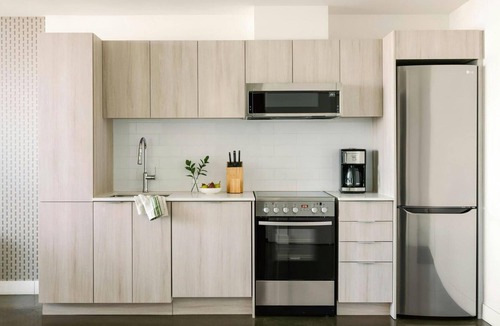 Plateau Mont Royal Apartment | Hotel Cove-King-1BDR