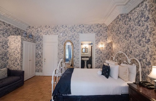 Quartier des Spectacles Hotel | Hotel Manoir Sherbrooke