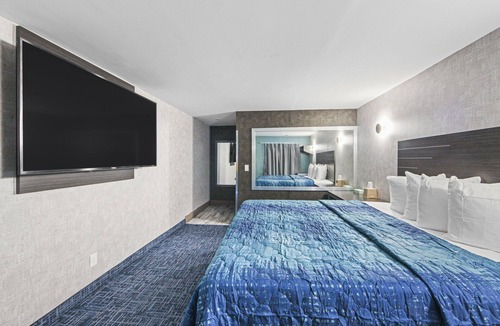 Baychester Hotel | Hotel Opus Bronx