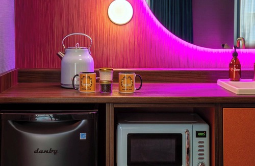 Burnside Hotel | Hotel Zed Victoria