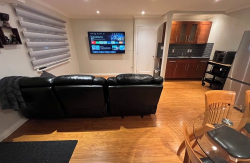 Coquitlam House | House by the beautiful Coquitlam river and PoCo trail