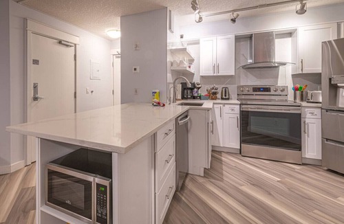 Canmore Condo | Huge Balcony/Mountain/Yard View/AC