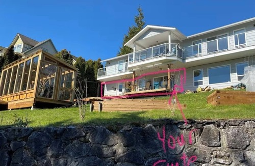 Colwood House | Hummingbird Garden Pet Friendly Suite, 2 bedroom with ocean view.