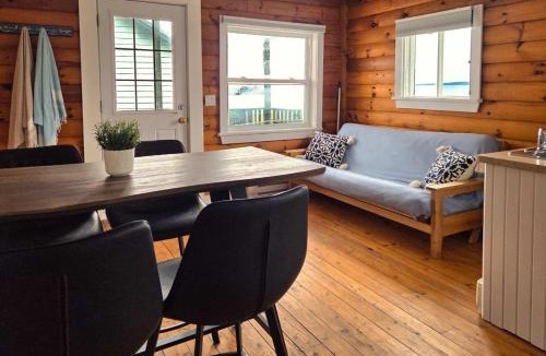 Hunts Point House | Hunts Point Beach Cottages - Cottage #2