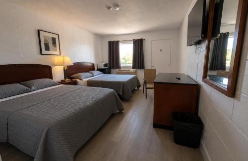 Kincardine Hotel | Huron Coast Inn