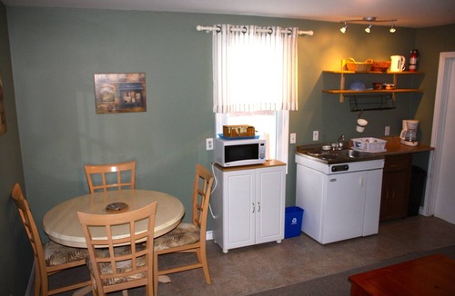 Purdy Cabin | Hush Lodge & Cottages