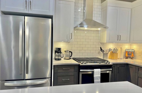 Prince George Apartment | Inclusively Home - Parkhouse Flat