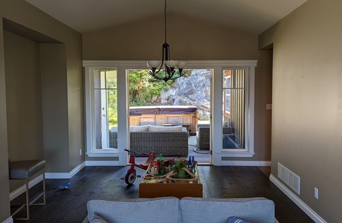 Garibaldi Highlands House | Incredible views in Mountain biking paradise, Squamish BC available Nov / Dec.