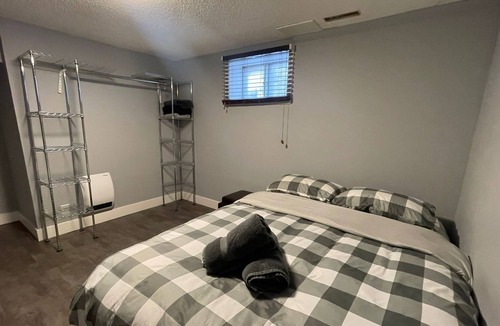 Killarney House | Inner City 4 Bedroom, 3 Full Bath, Close to Everything
