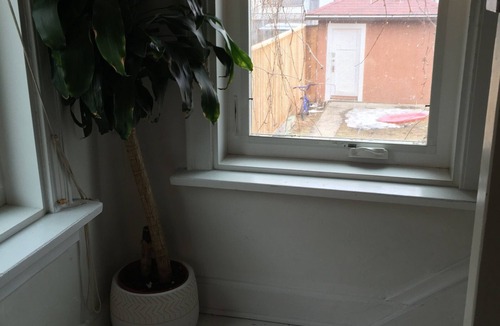 Capitol Hill House | Inner-city family home, close to downtown/Stampede
